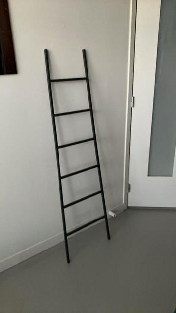 Decoratie ladder beschikbaar voor biedingen
