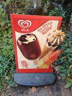 Ola ijs bord magnum cornetto raket op plastic voet, Ophalen of Verzenden, Zo goed als nieuw, Reclamebord