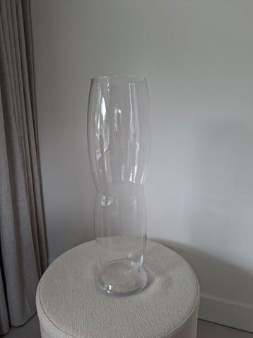 Glazen vaas 50 cm hoog  beschikbaar voor biedingen
