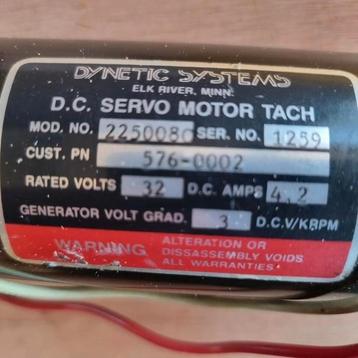 SERVO Motor  OF voor windmolen 32v 4 Ampere beschikbaar voor biedingen
