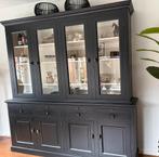 Kast, Ophalen, Gebruikt, Met deur(en), 200 cm of meer