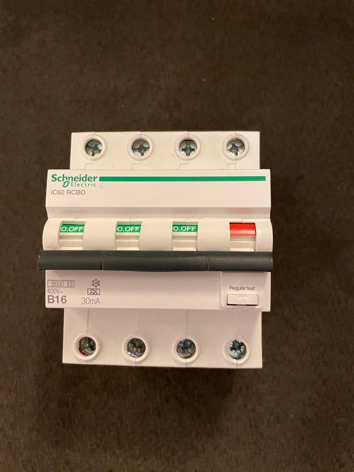 Schneider Acti9 Alamat 16A 4P 30mA B-kar. 6Ka, Doe-het-zelf en Verbouw, Elektra en Kabels, Nieuw, Overige typen, Ophalen of Verzenden