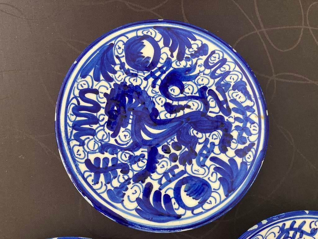 3 grote antiek aardewerken flow blue borden,  23,5 cm, Ophalen of Verzenden, Gebruikt