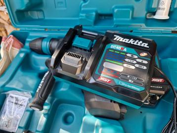  nieuwe Makita HM001GM201 accu sloophamer. beschikbaar voor biedingen