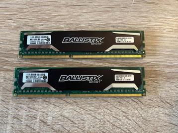 Tweemaal 4GB PC3-12800 DDR3-1600MHz beschikbaar voor biedingen
