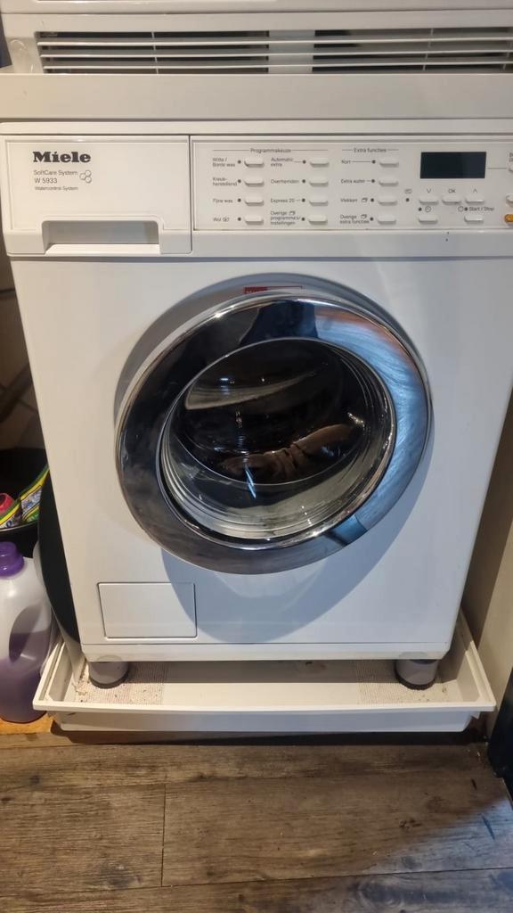 Miele wasmachine soft care systeem W5933, Witgoed en Apparatuur, Wasmachines, Zo goed als nieuw, 85 tot 90 cm, 1200 tot 1600 toeren