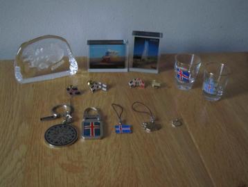 souvenirs IJsland sleutelhangers shotglas etc. beschikbaar voor biedingen