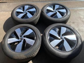 ORIGINELE VW TIGUAN BOLOGNA ID4 VELGEN + BANDEN 235 55 18 beschikbaar voor biedingen