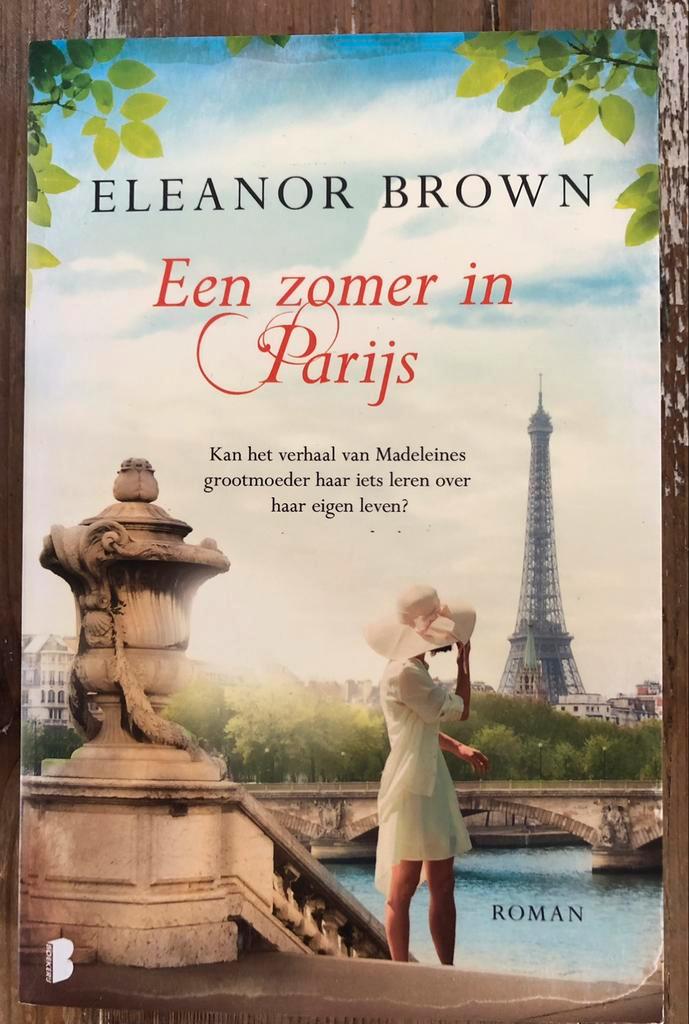 Eleanor Brown Een zomer in Parijs, Boeken, Romans, Zo goed als nieuw, Nederland, Ophalen of Verzenden