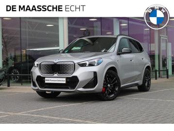 BMW iX1 xDrive30 High Executive M Sport 67 kWh / Panoramadak