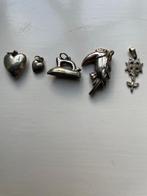 Zilveren bedels, Overige merken, Ophalen of Verzenden, Zo goed als nieuw, 4 bedels of meer