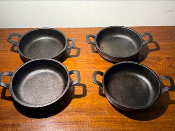 Vintage mini skillets serveerpannetjes 4 stuks beschikbaar voor biedingen
