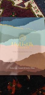 Holistik Handboek - Body, Mind, Soul, Spiritualiteit algemeen, Ophalen of Verzenden, Zo goed als nieuw, Evelyn van Hasselt & Karlijn Visser