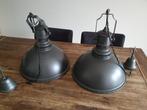 Twee grijze industriële eettafellampen, Minder dan 50 cm, Ophalen