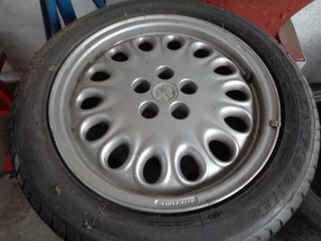 Lichtmetalen velgen Alfa Spider 916 type met banden  beschikbaar voor biedingen
