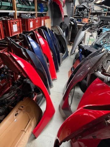 Te koop spatbord L + R Porsche 986 & 987 beschikbaar voor biedingen