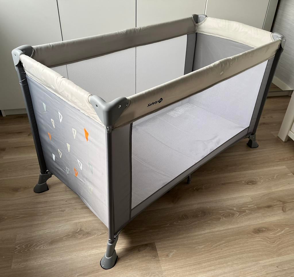 Campingbedje Safety 1st (incl. extra matras), Ophalen, Zo goed als nieuw, Reisbedje