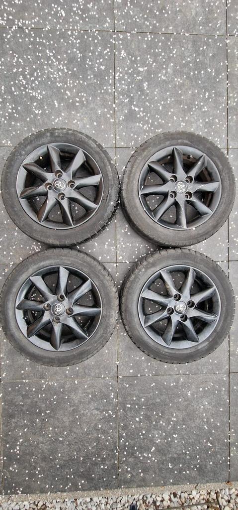 14 inch Velgen Toyota Aygo 2005–2015 – banden ONBRUIKBAAR, Auto-onderdelen, Banden en Velgen, Velg(en), Zomerbanden, 14 inch, 155 mm