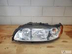 Volvo S60 en V70 2004 - 2007 koplamp links halogeen €100, Gebruikt, -, -, Ophalen of Verzenden