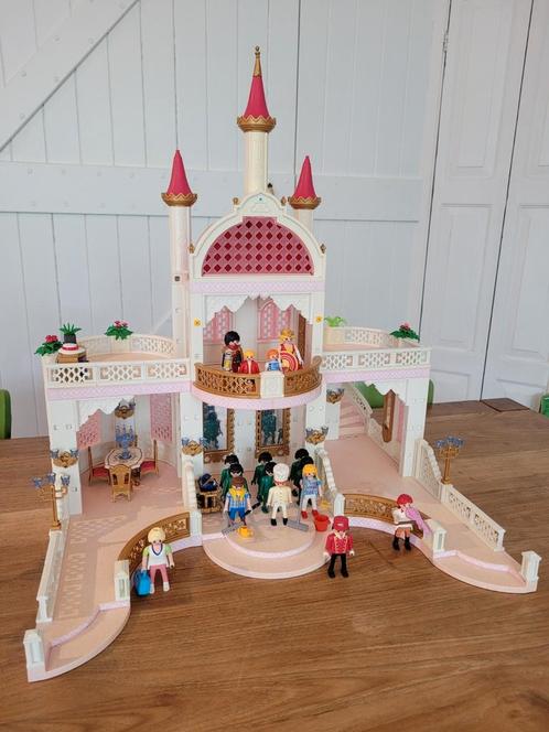 Playmobil sprookjeskasteel, dierenkliniek en veel meer, Kinderen en Baby's, Speelgoed | Playmobil, Gebruikt, Ophalen
