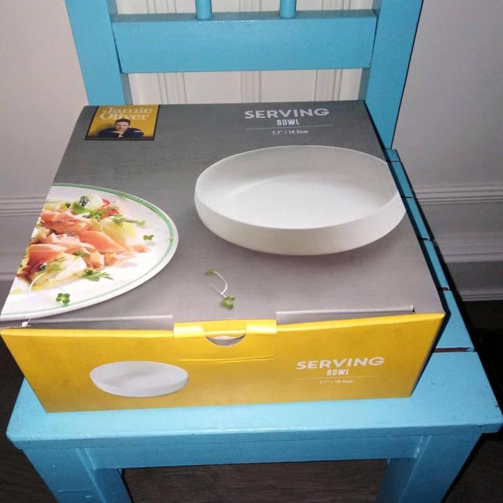 Jamie Oliver serving bowl nieuw in doos, Huis en Inrichting, Keuken | Servies, Nieuw, Schaal of Schalen, Overige stijlen, Glas