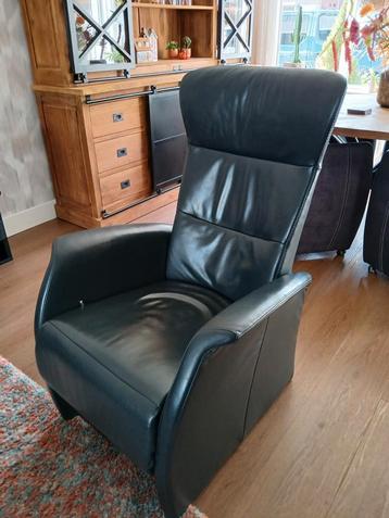 Donkerblauwe leren relaxstoel - verstelbaar beschikbaar voor biedingen