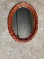 Ovale spiegel met rotan rand, Ophalen of Verzenden, Huis en Inrichting