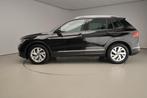 Volkswagen Tiguan 1.5 TSI Life Business | Trekhaak | Camera, Voorwielaandrijving, Stof, 150 pk, Zwart