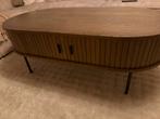 Ovale walnoot kleur salontafel + opbergruimte, 100 tot 150 cm, Walnoot hout kleur / Japandi Home style, Zo goed als nieuw, Minder dan 50 cm