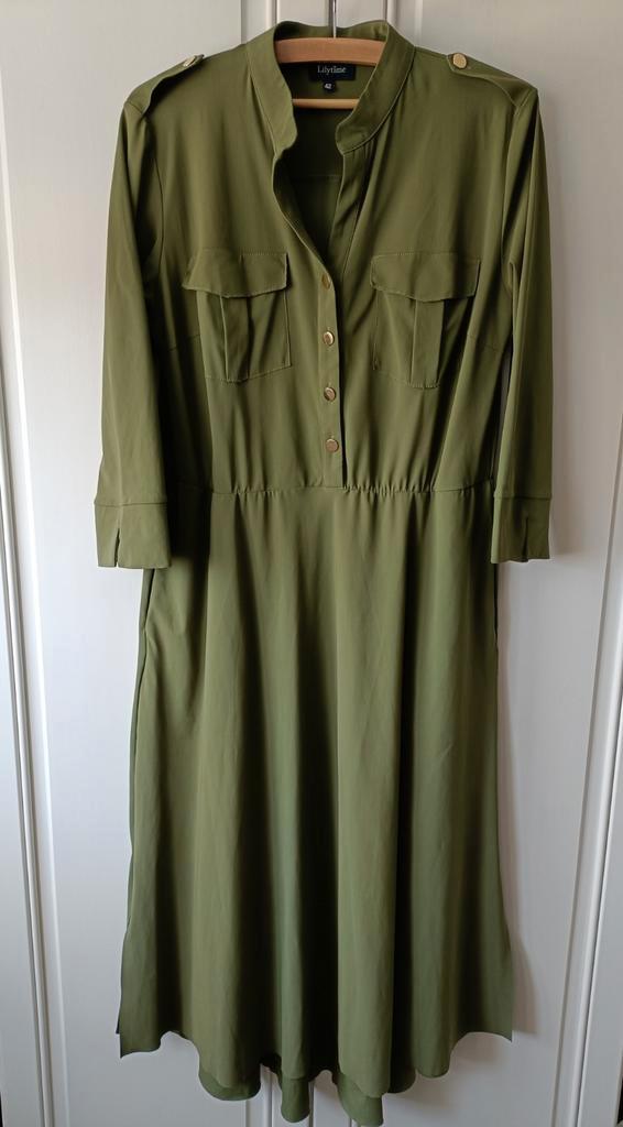 Jurk Lilytime, mosgroen, maat 42, Kleding | Dames, Jurken, Gedragen, Maat 42/44 (L), Groen, Onder de knie, Ophalen of Verzenden