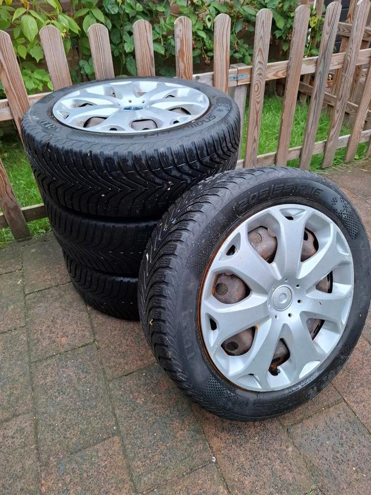 4 Stalen velgen 16 inch met wieldoppen ford focus, t.e.a.b., Auto diversen, Wieldoppen, Gebruikt, Ophalen