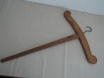 Oude houten kledinghanger, Antiek en Kunst, Ophalen of Verzenden