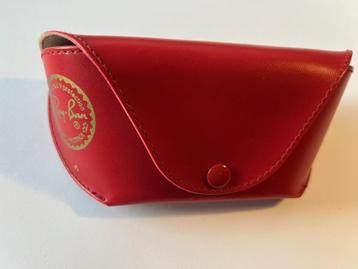 Ray-ban zonnebril hoesjes beschikbaar voor biedingen