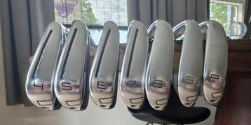 Taylormade P790 4-PW Golfclubs IJzers beschikbaar voor biedingen