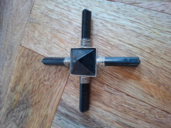 Zwarte toermalijn generator, Sieraden, Tassen en Uiterlijk, Edelstenen, Nieuw, Ophalen of Verzenden
