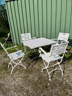 Bistroset met 4 witte stoelen met armleuning, Gebruikt, Ophalen