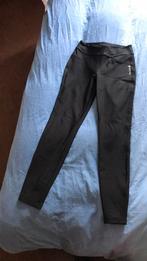 Stevige reebok sportbroek zwart maat M, Ophalen of Verzenden, Zo goed als nieuw, Zwart, Fitness of Aerobics