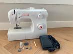 Singer Tradition 2250 - zo goed als nieuw, Hobby en Vrije tijd, Naaimachines en Toebehoren, Ophalen of Verzenden, Zo goed als nieuw
