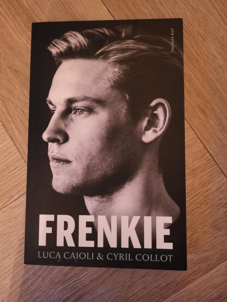 Frenkie - Luca Caioli & Cyril Collot, Boeken, Biografieën, Nieuw, Sport, Ophalen of Verzenden