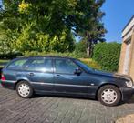 Mercedes-Benz C-Klasse 2.2 CDI C220 Combi Classic 1998 Zwart, Auto's, Mercedes-Benz, 1360 kg, 4 cilinders, Zwart, Origineel Nederlands
