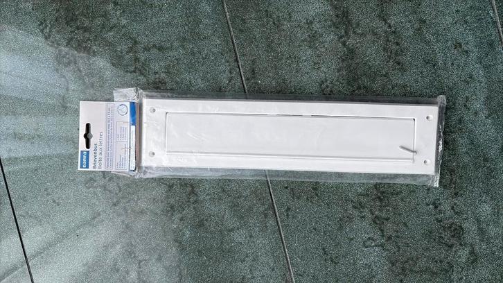 Complete Brievenbus klep en borstel wit Gamma 32,5 - 7,5 cm, Tuin en Terras, Brievenbussen, Nieuw, Brievenbusklep, Kunststof, Ophalen of Verzenden