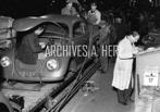 Volkswagen Beetle –  VW Bug – VW Käfer 1947 production line, Verzenden, Nieuw, Auto's
