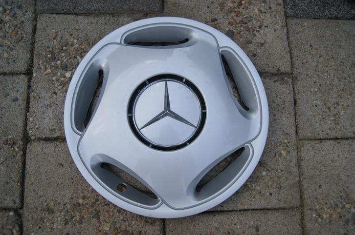 1 losse originele wieldop Mercedes Benz E Klasse 15 inch, Auto diversen, Wieldoppen, Gebruikt, Ophalen of Verzenden
