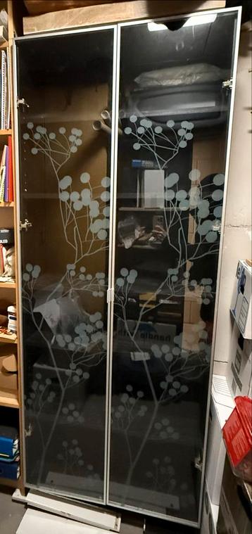 IKEA Billy Boekenkast met Glazen Deur - Etten-Leur - afbeelding 1