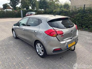 Kia cee'd 1.6 CRDI Dynamic (bj 2014) beschikbaar voor biedingen