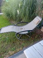Twee Ligstoelen voor in de tuin. Verend onderstel, Ophalen, Gebruikt, Aluminium