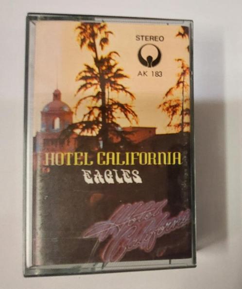 Eagles CASSETTE Singapore Hotel California, Cd's en Dvd's, Cassettebandjes, Gebruikt, Voorbespeeld, Pop, 1 bandje, Verzenden