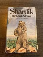 Richard Adams - Shardik, Ophalen of Verzenden, Zo goed als nieuw, Nederland