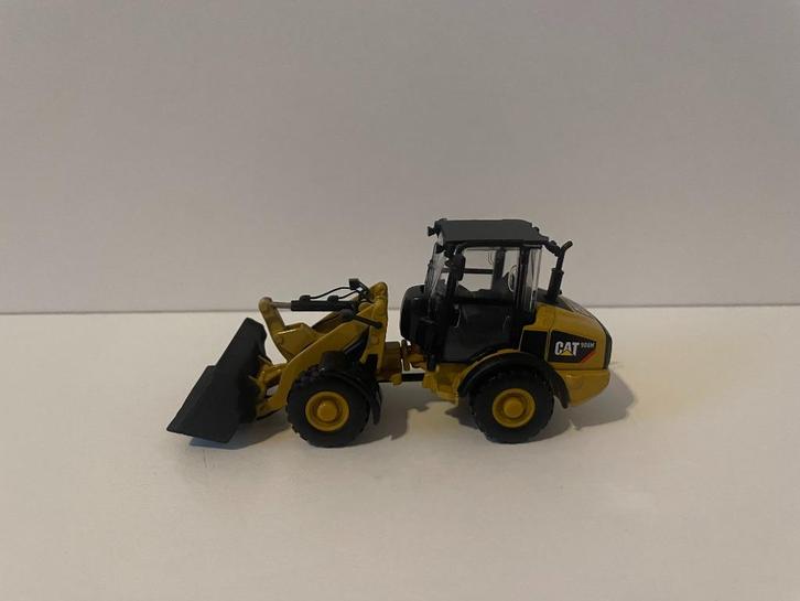 Caterpillar 906H shovel van diecast Masters, Hobby en Vrije tijd, Modelauto's | 1:50, Zo goed als nieuw, Hijskraan, Tractor of Landbouw