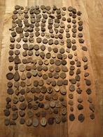 Bodemvondsten lakenloodjes en gespen, Antiek en Kunst, Antiek | Tin, Ophalen of Verzenden